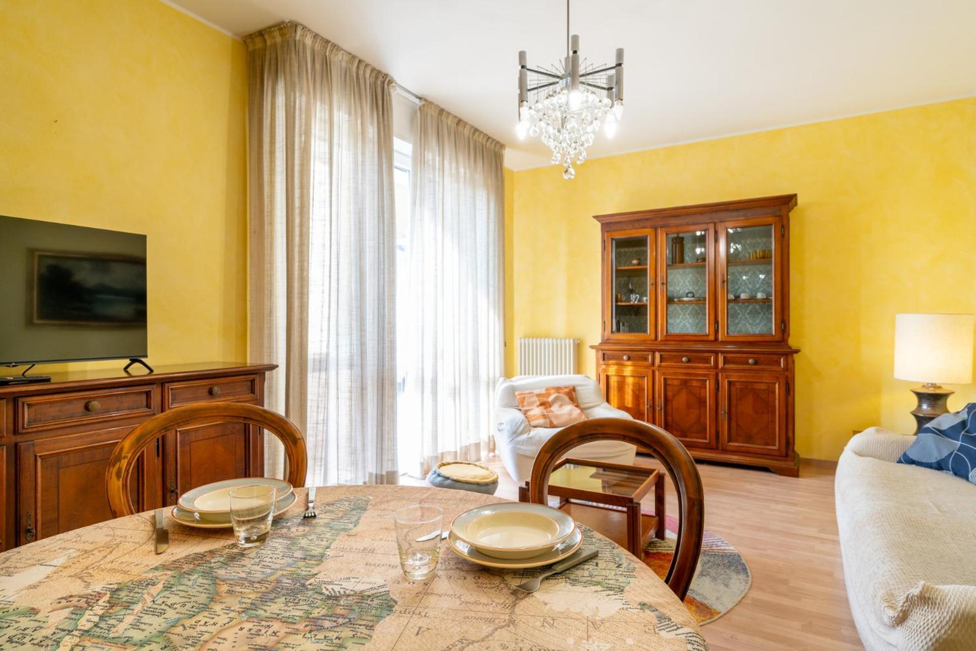 Spacious Apartment At Como Lake مانديلو ديل لاريو المظهر الخارجي الصورة